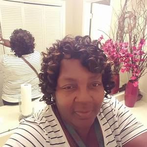 Meet your Posher, Vanessa