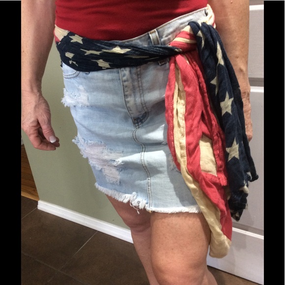 Beautiful scarf - Picture 4 of 4