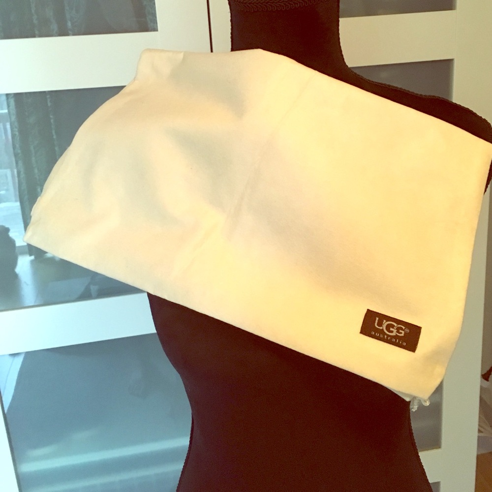 UGG dust bag