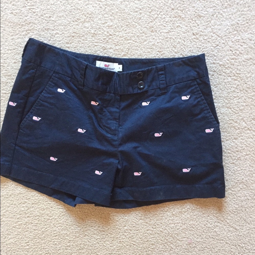 Vineyard Vines size 4 navy ladies shorts