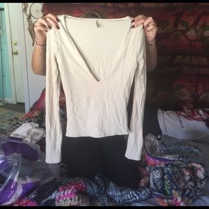 Long sleeve ribbed deep v top size small
