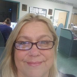 Meet your Posher, Deborah