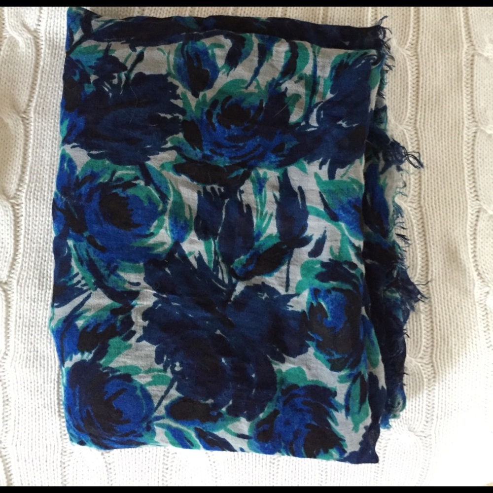 Ann Taylor scarf