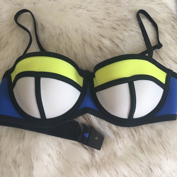 Triangl - Picture 3 of 4