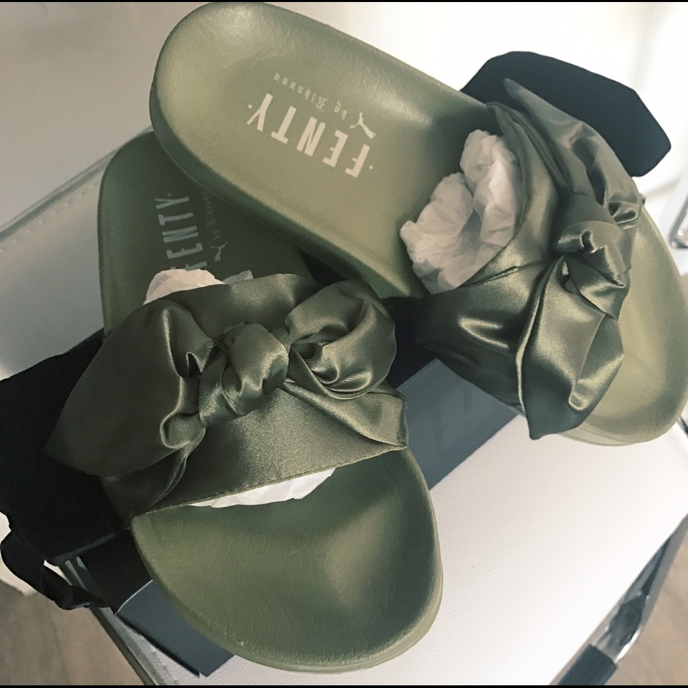 Puma x Rihanna Fenty Bow Slide