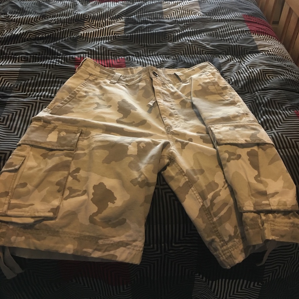 Camo cargo shorts