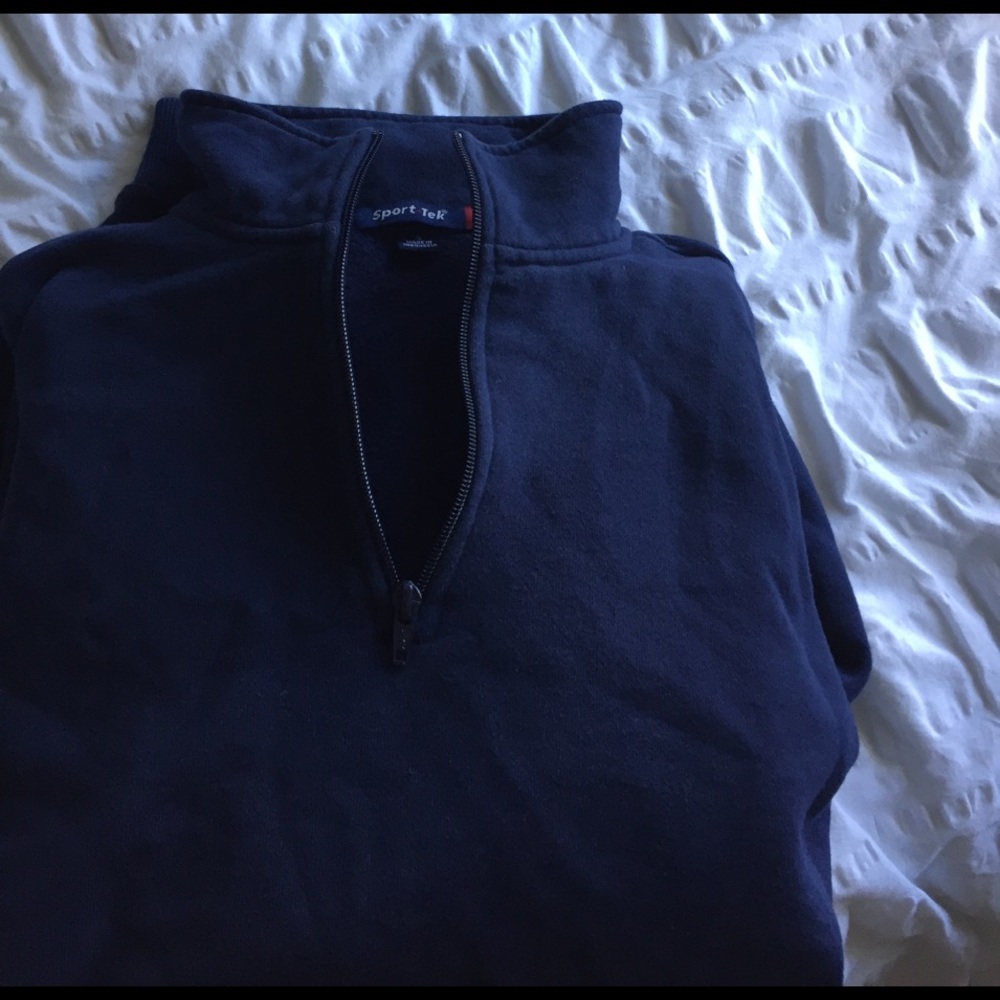 Navy blue quarter sip