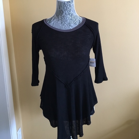 Free People Tops - NWT Free People Black Top w/Lavender Neck Trim