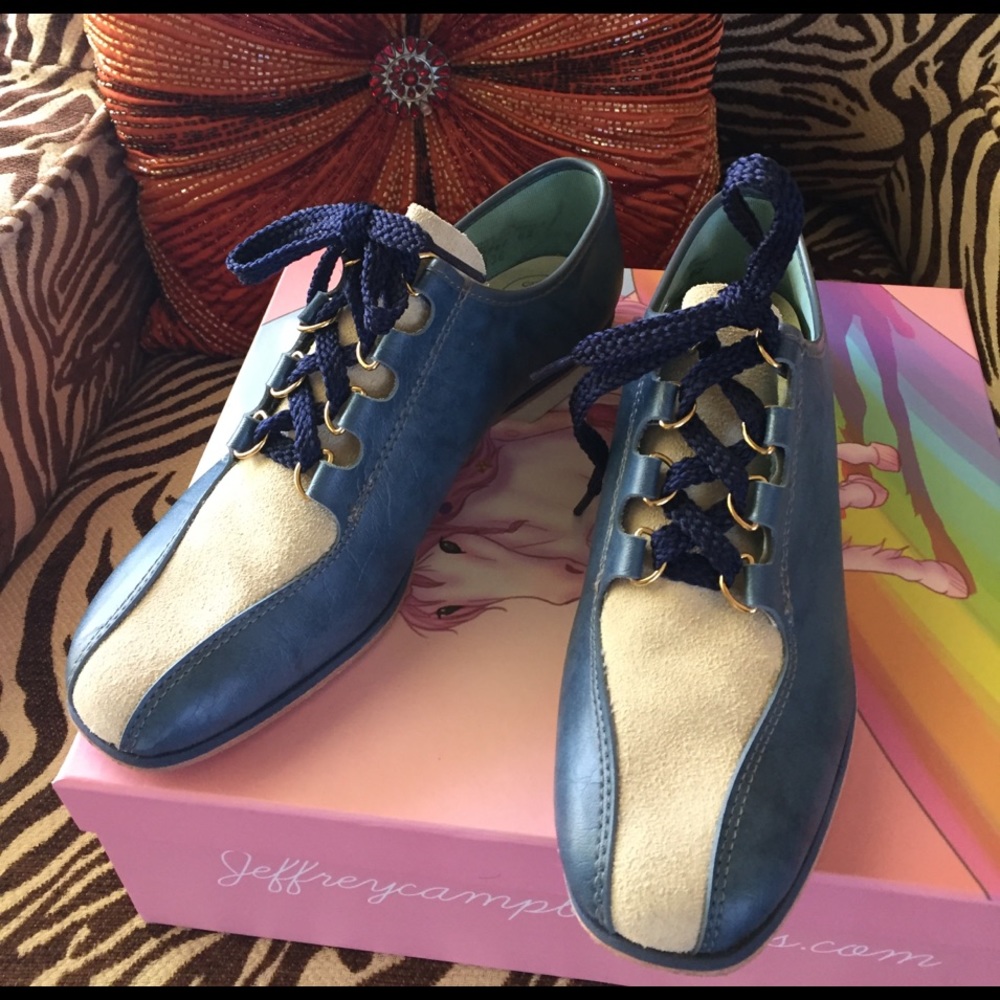 Women's Vintage Bowling Shoes Gold Accents