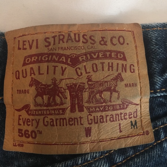 Levi cut off shorts size 4 - Picture 4 of 4