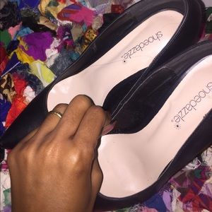 Shoedazzle Pumps