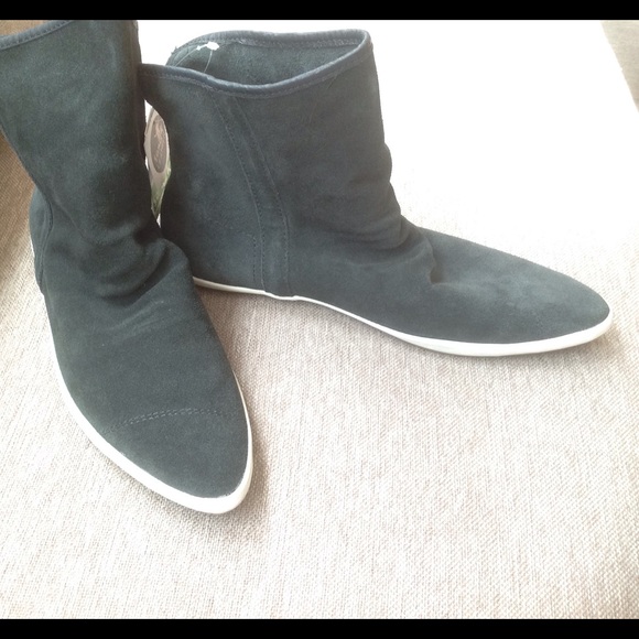 Sanuk Suede Kat Sphynx Luxe - Picture 4 of 8