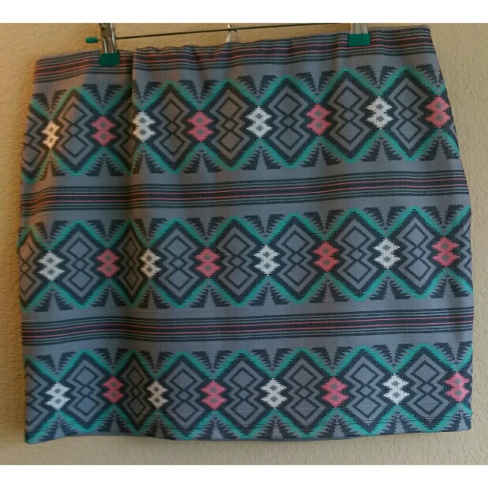 Southwestern print bandage mini skirt