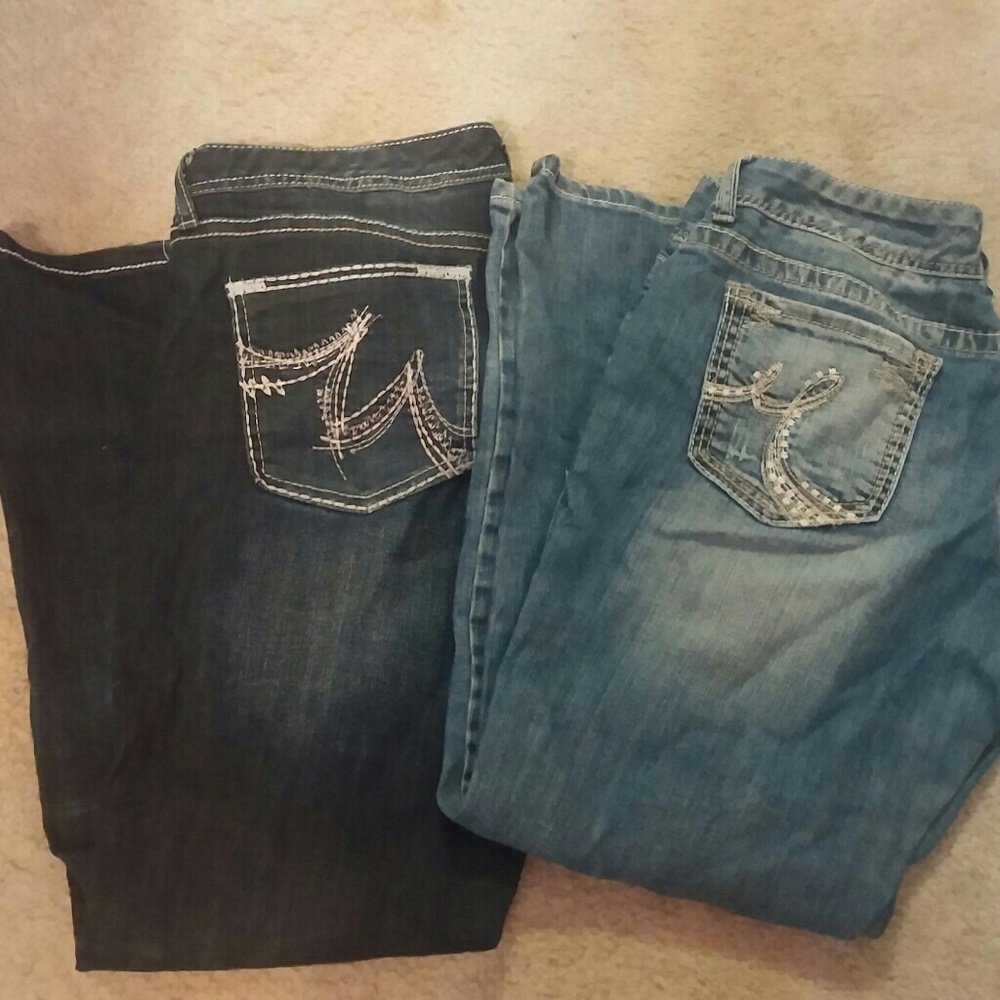 Maurices 11/12 x short