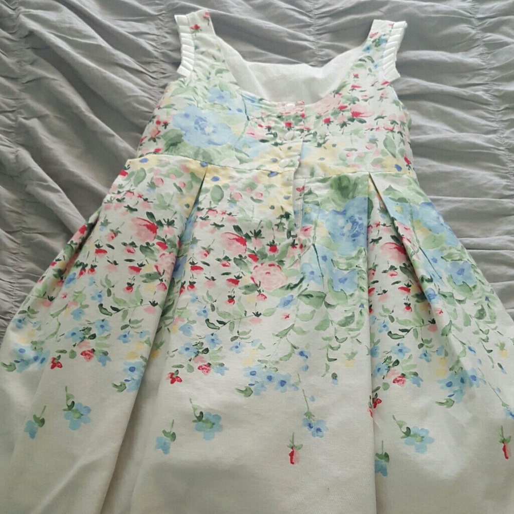 Girls dress