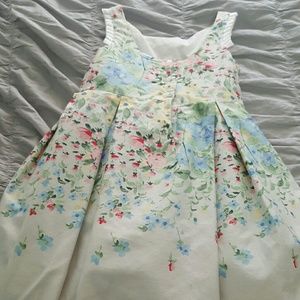 Girls dress