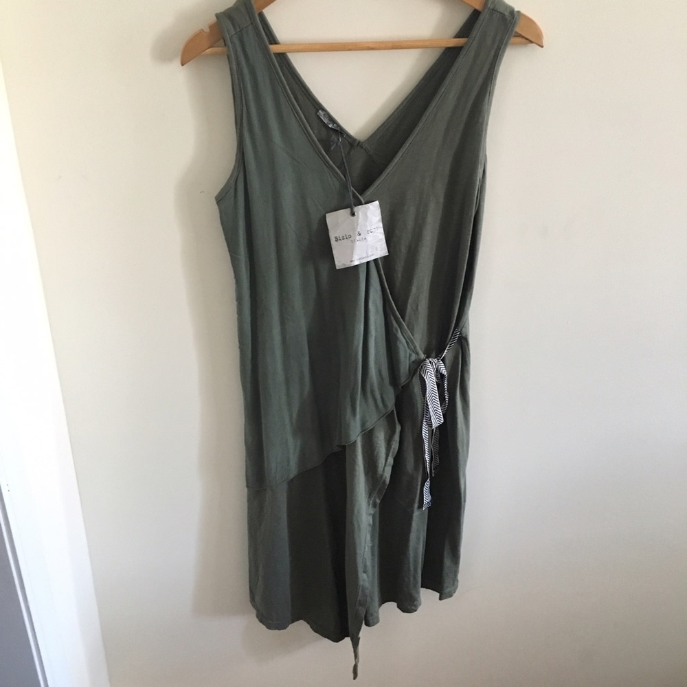 NWT Bizio e Coci Olive Green Wrap Dress