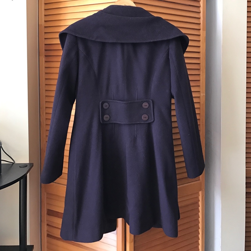 Stylish purple pea coat with cheetah-print inside!