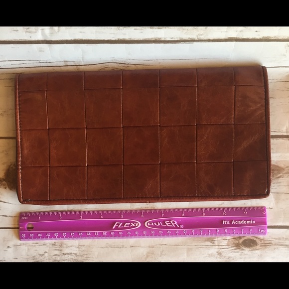 H&M Clutch - Picture 3 of 8