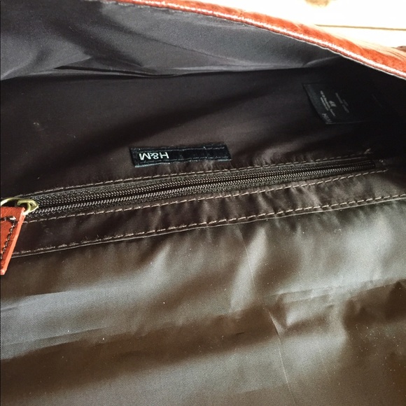 H&M Clutch - Picture 7 of 8