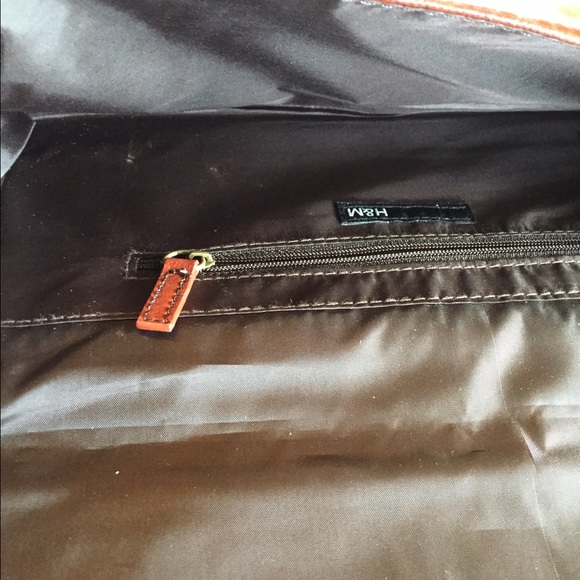 H&M Clutch - Picture 8 of 8