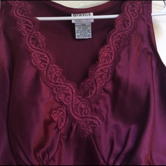 George stretch, purple, silky, xs shirt - Picture 2 of 3