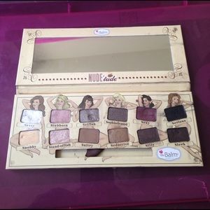 The balm cosmetics "Traded "