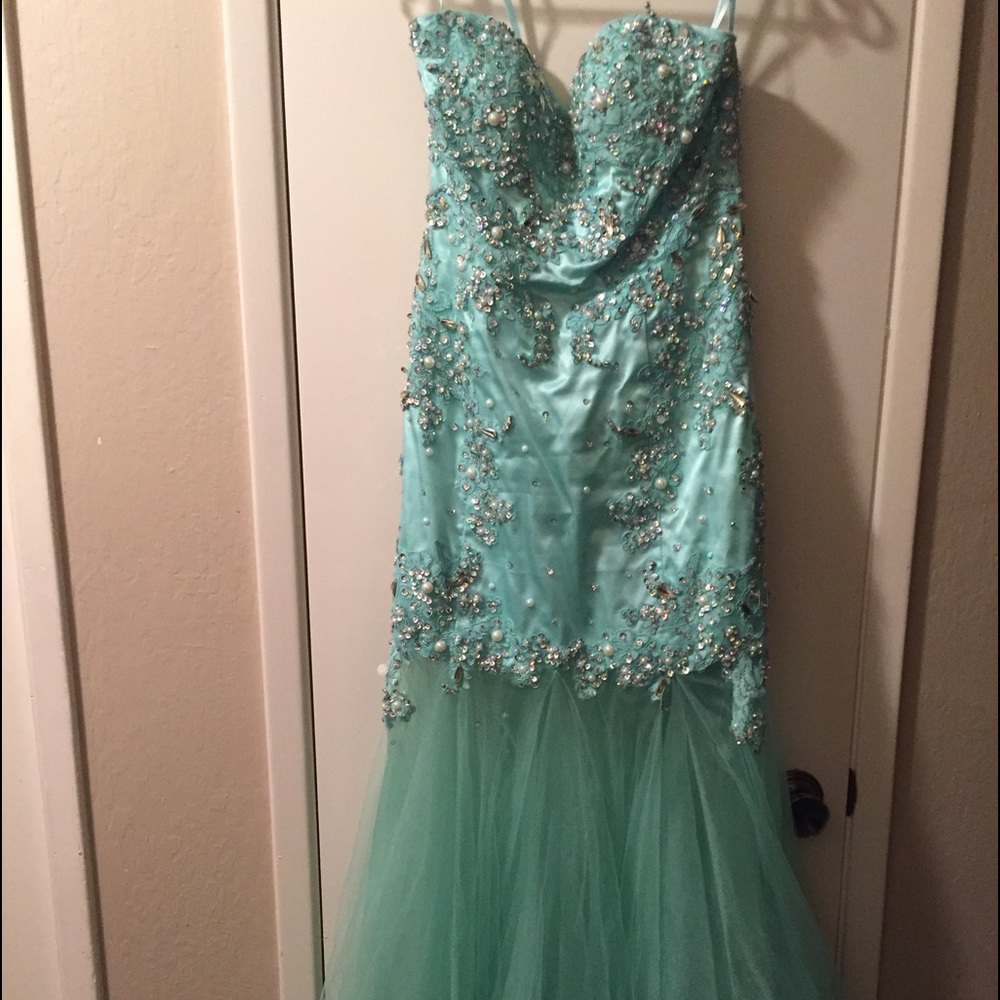 Prom dress