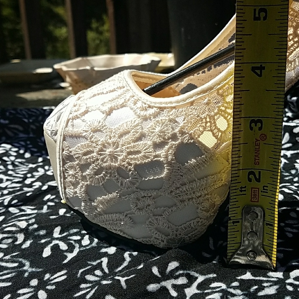 Créme Crochet Heels ☆ NIB ☆  size 7/37 - Picture 6 of 7
