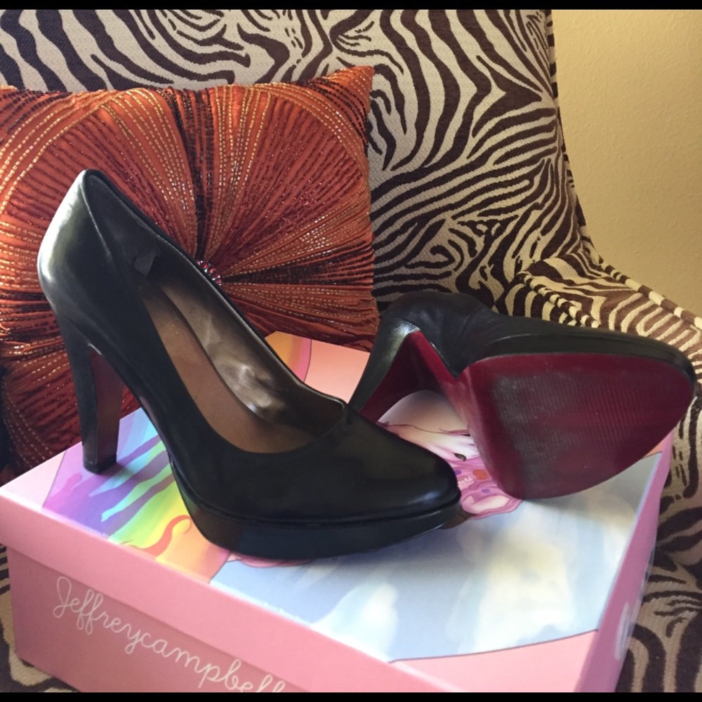 Marc Fisher Classic Black Leather Pumps Red Soles