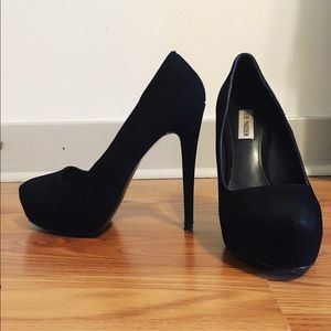 NEW $85 Steve Madden Black Platform Pumps! Size 9