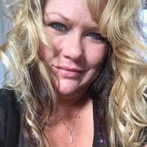 Meet your Posher, Kaye