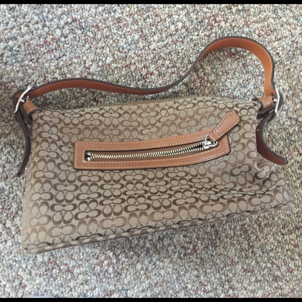 Coach purse - Picture 2 of 3