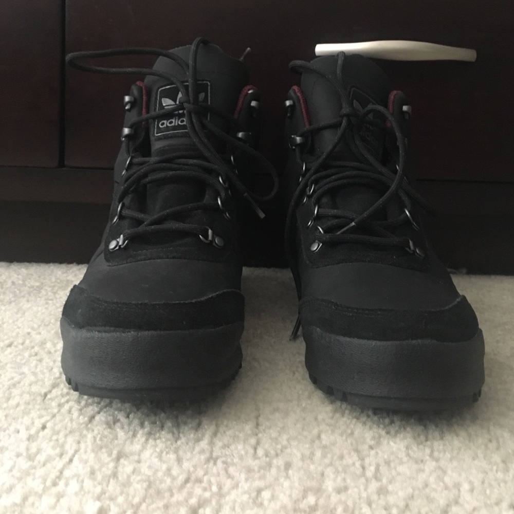 Adidas - Picture 3 of 3