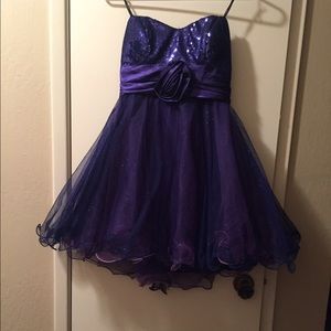 Homecoming / prom dress