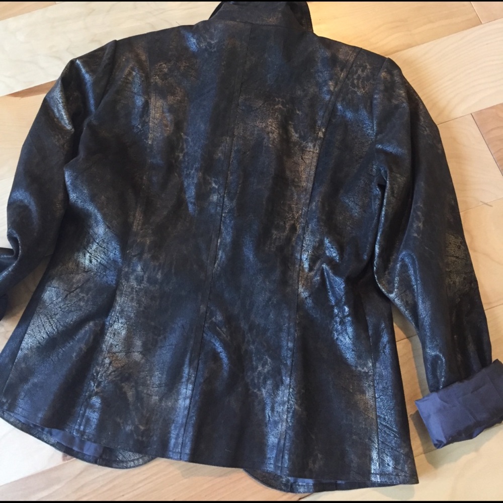 Jacket - Picture 3 of 3