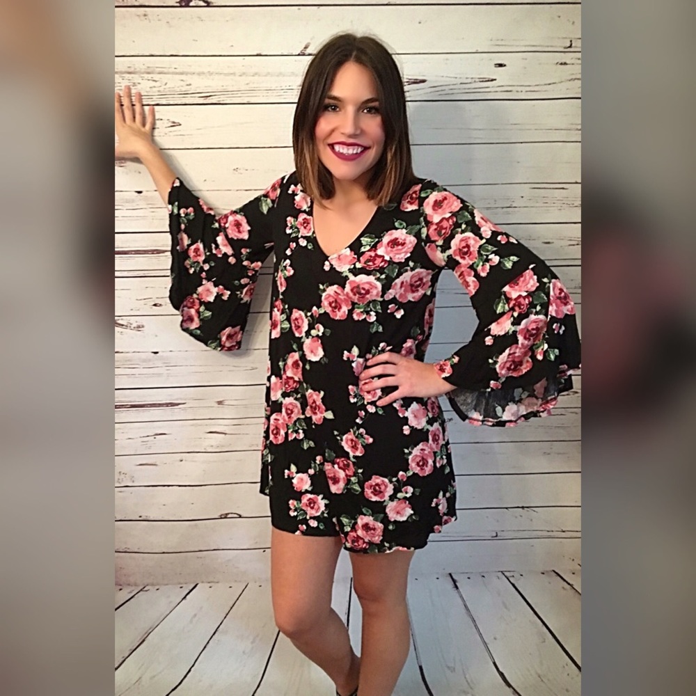 LAST ONE Jersey Knit swing dress w/bell sleeves 🌺 - Picture 3 of 4