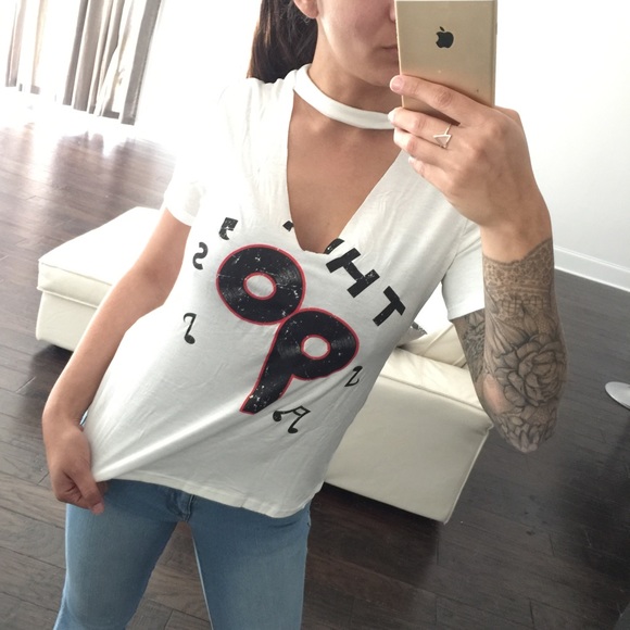 The 90's Choker Tee - Picture 6 of 8