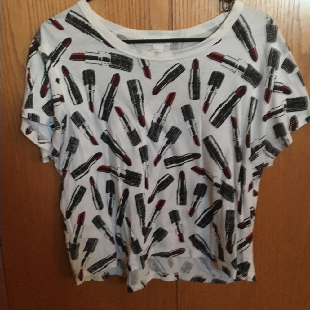 White lipstick crop top shirt size large