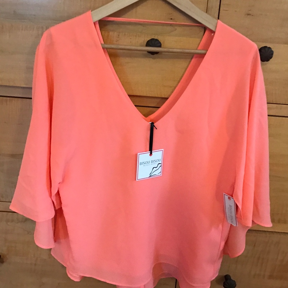 Bisou  Bisou flowy coral top