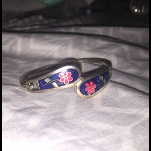 Flower bracelet