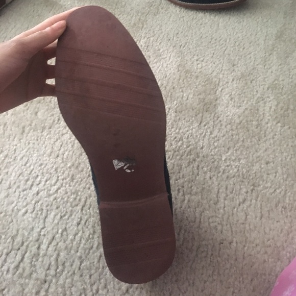 Suede Bucks - Picture 2 of 3