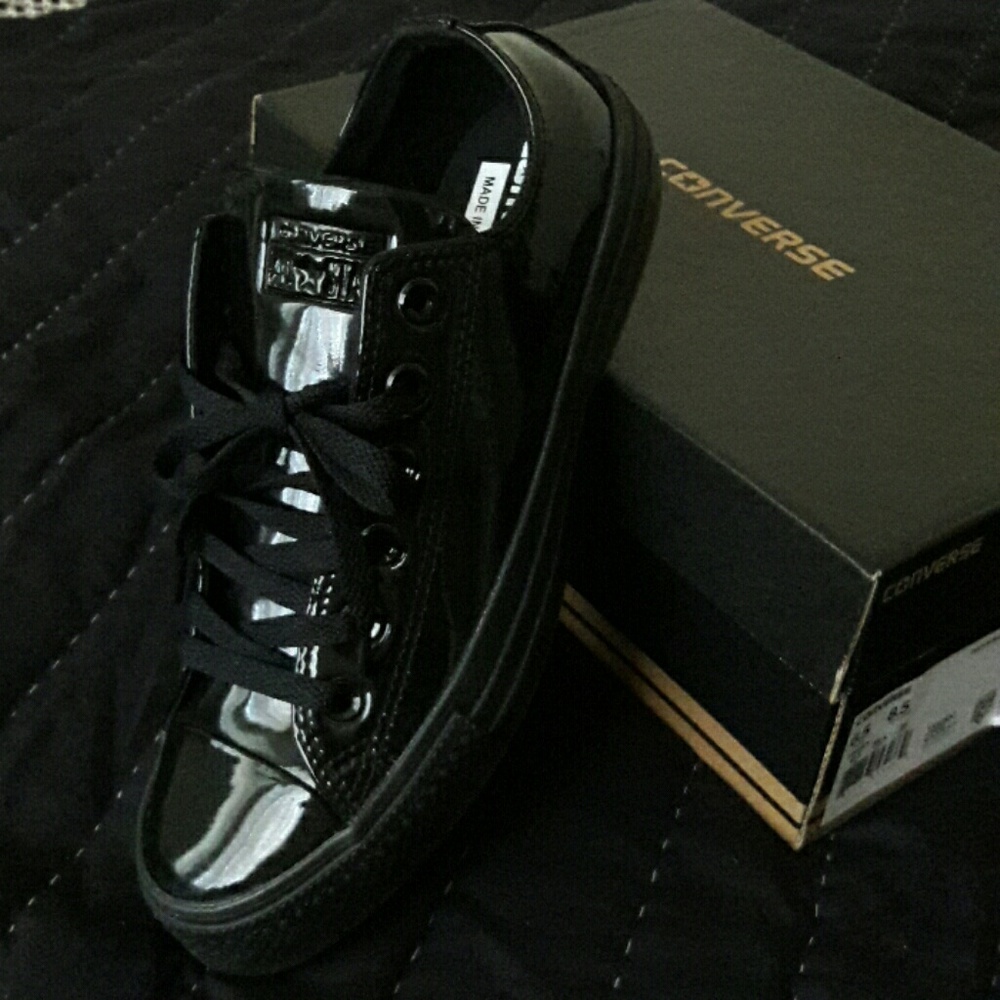 Converse - Black Patent Leather Chucks - Unisex