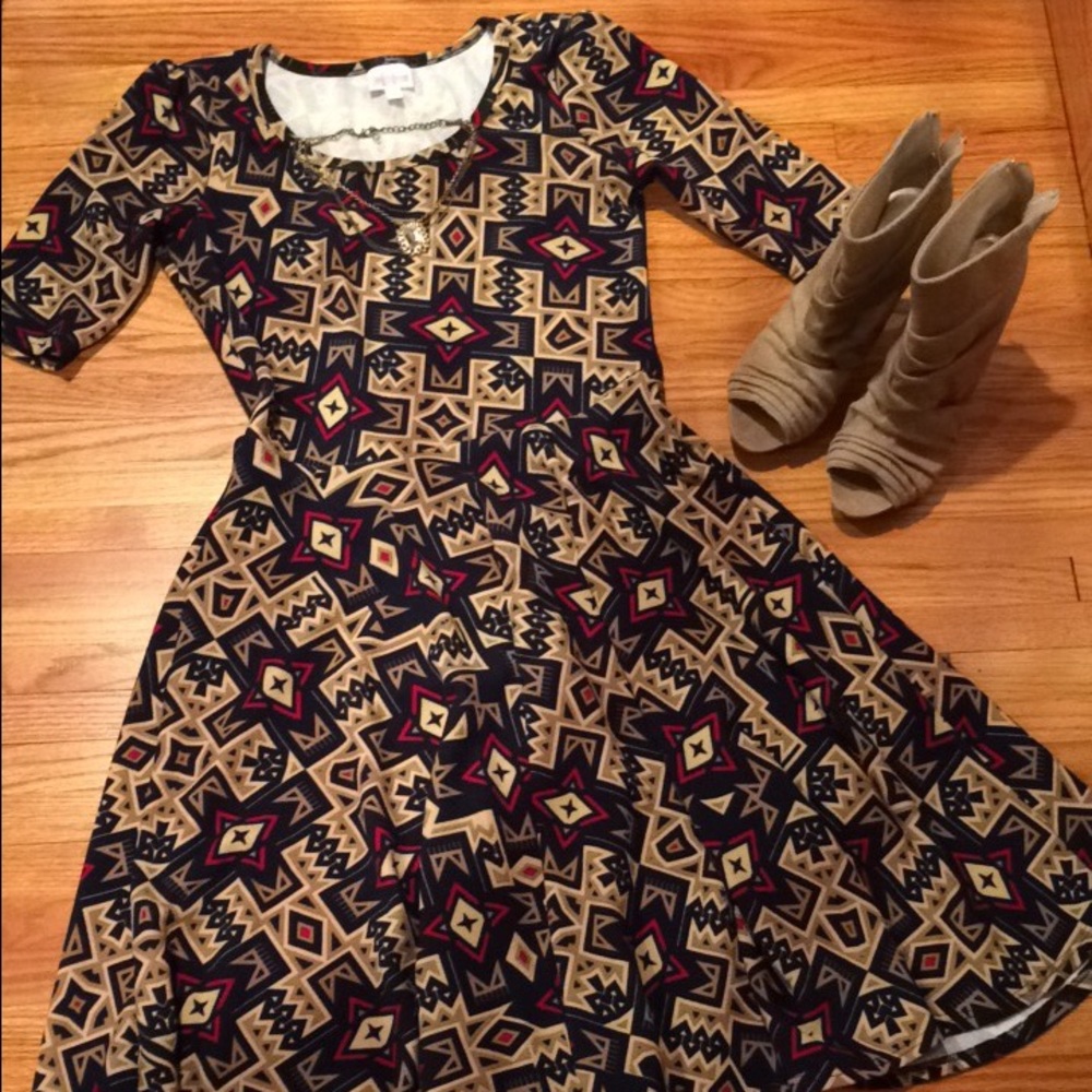 LuLaRoe Nicole Dress