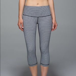 Lululemon Wunder Under Crop Sz 6