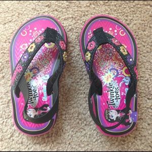 TWINKLE TOES LIGHT UP SANDALS