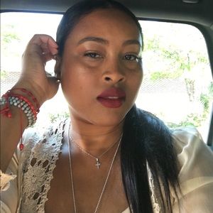 Meet your Posher, Yolanda