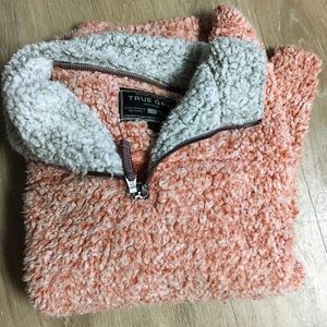 True Grit frosty tipped pullover