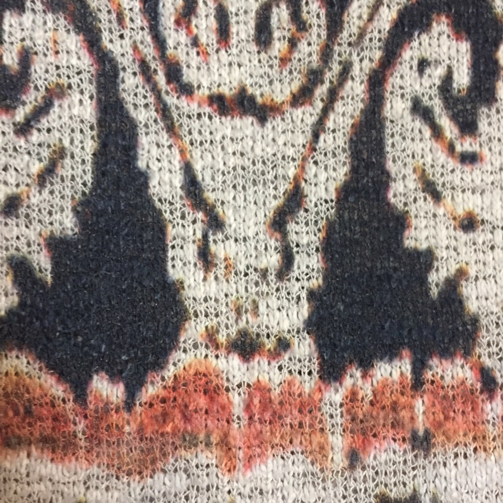 Patterned Shirt - Picture 3 of 4