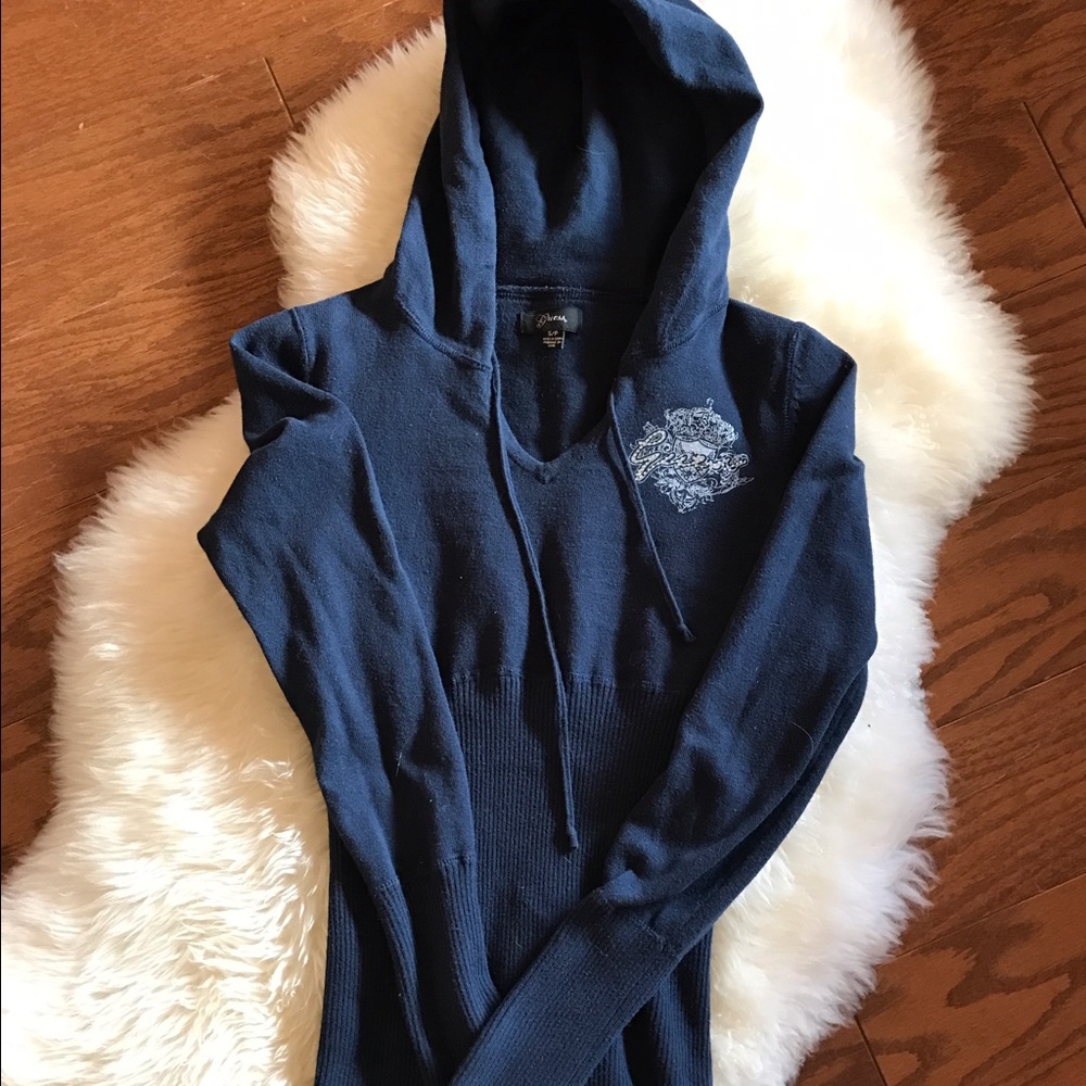 Guess sweater
